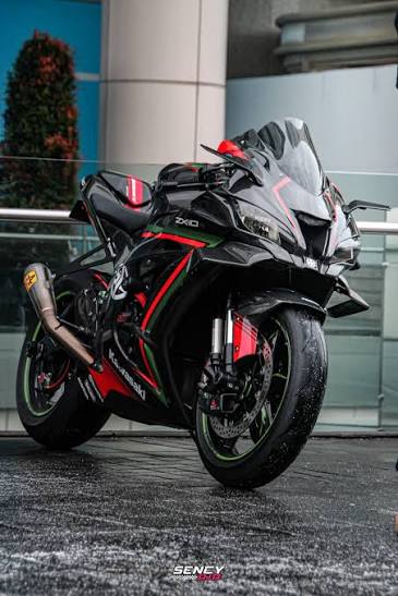 Kawasaki ZX-10R Full Carbon, Superbike Nekad Buat Touring -  blackxperience.com