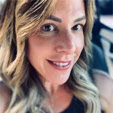 Tara Heaton's Instagram, Twitter & Facebook