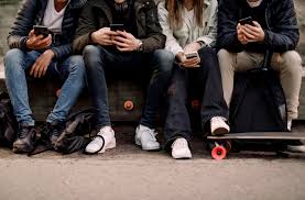 Three-Quarters of Teenagers Have Seen Online Pornography by Age 17 - The  New York Times