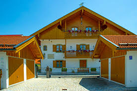 Bilder, preise und lage von ferienwohnungen malerhaus in bad tölz ♥ smart & symphatisch: Forg S Landhauser Bad Tolz Landhaus Hubertus
