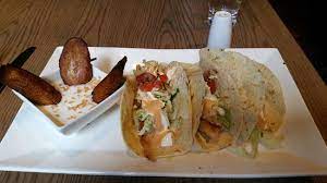 Spread the fish out evenly. Fish Tacos Picture Of Tommy Bahama Restaurant Bar Store New York City Tripadvisor