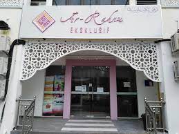 This mosque is located about 4.5 km away from the kuala terengganu city. Maidam Property Sdn Bhd