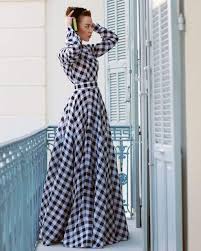 Kareli Elbise Modelleri Which One Siz Hangisini Begendiniz Kareli Kumas Bende Hep Okul Formalarindaki Etekleri Ve Iskoc Etekler Fashion Style Modest Fashion