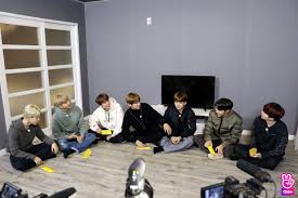 Bts' appearance on carpool karaoke highlights many of the things that fans love about the group. Experienced As An Actor Check Out Bts V S Appearance As A Director On The V Live Bts Run Channel K