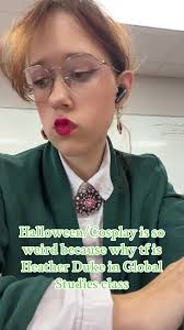 Please people understand the funny of the audio #heathers #heatherduke  #heatherscosplay #halloweencostume #heathersreference #heathersthemusical