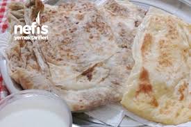Bu isim zaman içinde etli ekmek olarak değişime uğramıştır. Kastamonu Etli Ekmek Nefis Yemek Tarifleri