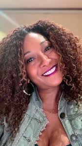 Living a 𝑳𝒐𝒘 𝑺𝒕𝒓𝒆𝒔𝒔 ✨Lifestyle is the key to life! I’m