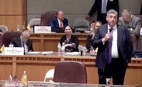 Legislature adjourns after one day without touching gov's crime bills