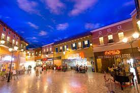 The timeless home designs of evia embody the classic architecture of yesteryear, while offering all of the modern conveniences and amenities. Evia Center Vista City Beitrage Facebook