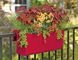 Raised beds, pots and planters, supports, soils and more. Balcony Planters Adorable And Easy Balcony Decorating Ideas