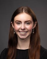 Elizabeth Lamp's Instagram, Twitter & Facebook