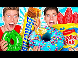 This portable liquid candy is super delicious and is so easy to make! Making Giant Sour Candy How To Make The Worlds Ytread