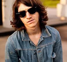 Alex turner hair 23351 gifs. Style Icon Alex Turner Kings And Dukes Blog