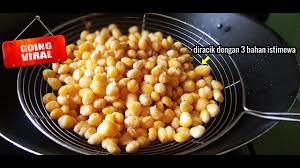 Perusahaan kripik, emping, krupuk, snack dan aneka jenis jajanan ini memproduksi sekaligus merupakan supplier distributor. Jaglor Viral Jajanan Baru 2019 Yang Diaduk 3 Tepung Rahasia Bikin Jualanmu Diserbu Pembeli Youtube