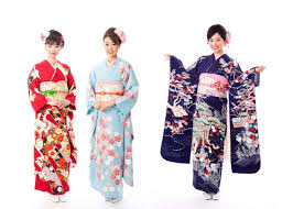 Although most people in japan wear western style clothing in their day to day life. Understanding Traditional Japanese Kimonos And How To Wear One Live Japan Travel Guide
