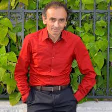 Apr 30, 2021 · ce 30 avril, mediapart publie un dossier sur eric zemmour, accusé d'agressions sexuelles par de nombreuses femmes, qui témoignent contre lui, la plupart sous couvert d'anonymat. Eric Zemmour Net Worth Age Height Weight Measurements Bio