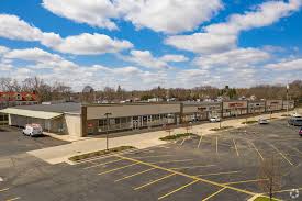 Estatesales.net provides detailed descriptions, pictures, and directions to local estate sales, tag sales, and auctions in the kenosha area as well as the entire state of wi. 4623 75th St Kenosha Wi 53142 Retail For Lease Loopnet Com