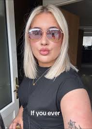 Amy Small (@amysmall97)