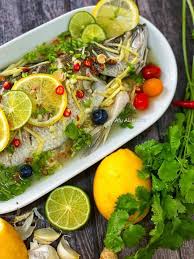 Jangn lupa bungkus dan cucuk aluminium foil di bahagian atas.kukus ikan. Resipi Siakap Stim Lemon Yang Boleh Anda Kecur Air Liur