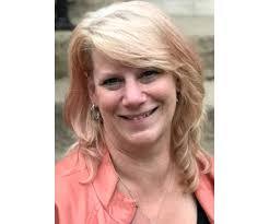 Maureen Peck's Instagram, Twitter & Facebook