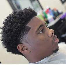 Epingle Par Mame Bamba Sur Styles De Cheveux Pour Hommes Coiffure Homme Noir Cheveux Courts Coiffure Afro Bouclee Coiffure Homme Cheveux Boucles