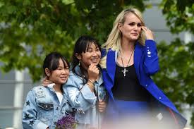 Laeticia Hallyday Reve D Un Musee A La Memoire De Johnny A Paris