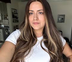 CONTACT — JULIA MEJIA