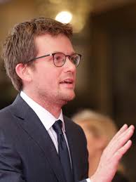 Step aside, Vonnegut, current Indiana authors have something to say