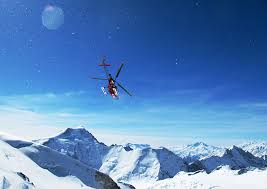 Jungfräuliche hänge und staubender pulverschnee. Heliski Und Freeride Schweiz