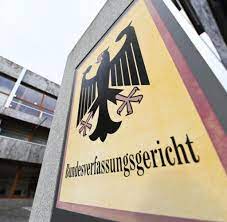 Kopftuchverbot für rechtsreferendarinnen auf der richterbank rechtens. Kopftuchverbot Fur Rechtsreferendarinnen Verfassungsgemass Welt