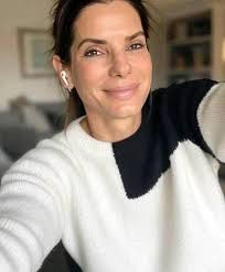Hi honey, I want you to know that I love you so much and I'm the real  SANDRA BULLOCK text me now ❤️