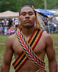 Black And Native American Men Native American At A Powwow Native American Models Native American Men Native American Peoples