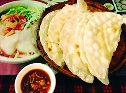 Điểm mặt gọi tên 6 địa điểm bán bánh đập Hội An ngon đậm đà hương vị xứ Quảng