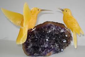 Birds That Start With U In Spanish Talladas A Mano De Piedras Preciosas Aves Esculturas En Piedras Semi Preciosas Artesanias De Esculturas Identificacio Gemstone Art Bird Sculpture Stone Carving