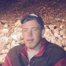 Stream Robert Custer music