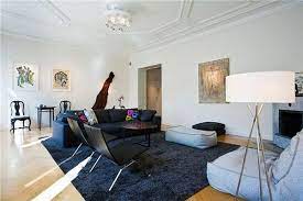Soggiorno Con Moquette Blu Scuro E Divani Rugs In Living Room Blue Rugs Living Room Interior Decorating Living Room