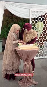 Tema malam berinai puteri perak. Inai Merah Di Jari Sarung Pakaian Ala Ala Bollywood Ini Moment Malam Berinai Ardell Nadzmi Media Hiburan