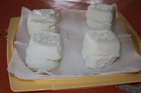 Fromage De Chevre Frais Maison Multi Delices Les Petits Plats De Patchouka Recette Fromage De Chevre Frais Fromage De Chevre Fromage