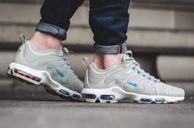 Another Versatile Combo On The Nike Air Max Plus Tn Ultra Kicksonfire Com Nike Air Max Nike Air Max Plus Nike Free Shoes