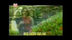 Lirik dan chord lagu intro c g d g d verse 1 g aha do alana g c g dia do bossirna, hasian d umbahen sai muruk ho tu au d molo tung adong na sala nahubaen g c. Lirik Dan Chord Sai Anju Ma Au Victor Hutabarat Molo Adong Nasalah Manang Na Hurang Pambahenaki Tribun Video