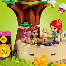 How to build a lego campsite. Lego 41392 Camping In Heartlake City Friends Building Set Amazon De Toys Games