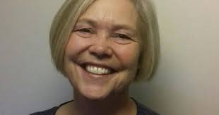 Derfor bære blus vi med glæde...