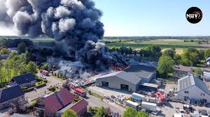 Premium onrust en zorgen in oldebroek over veiligheid na reeks. Grip 1 Zeer Grote Brand Verwoest Rhodos Wellness In Oldebroek Youtube
