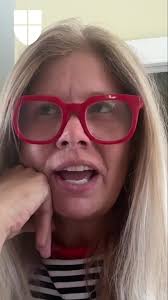 Today we are joined by the Rev. Kellen Day, Rector of St. James Episcopal  Church in Greenville, S.C. We talk about healing and following Jesus in Lk  7:36-8:3.