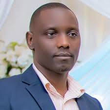 Does becoming a reviewer for a refereed journal require applying for the  position? Or the journal can identify a scientist based