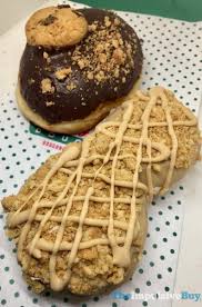 Made with real peanut butter, these crunchy cookies have a creamy filling. Quick Review Krispy Kreme Nutter Butter Twist And Chips Ahoy Cookie Doughnuts The Impulsive Buy