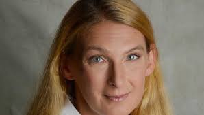 Vétót emel Kálmán Olga férje, Hoffmann György adásrendező kinevezése ellen  Baranyi Krisztina, a ferencvárosi polgármester