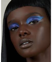 The Makeup Looks You Ll Be Wearing This Spring According To Pat Mcgrath Catwalk Makeup Editorial Makeup Runway Makeup
