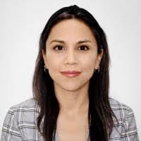 Anne Salinas's Instagram, Twitter & Facebook