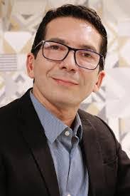 Albert Mendonca's Instagram, Twitter & Facebook